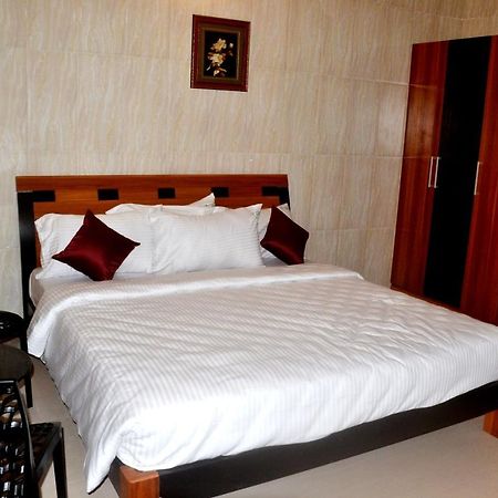 Peace Inn Chennai Exterior foto