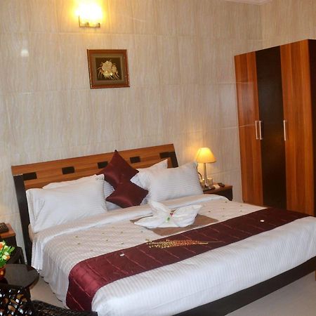 Peace Inn Chennai Exterior foto